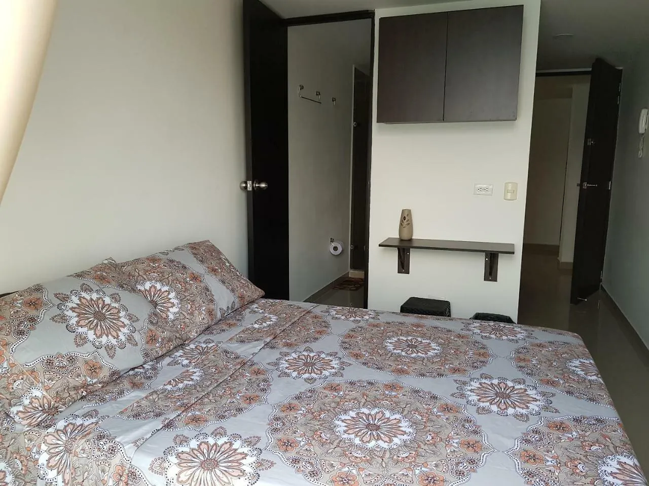 Apartasuites Medellin Los Molinos Apartment